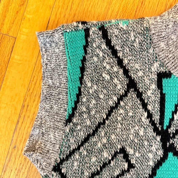 Vintage 80s Sleeveless Abstract Knit Top 🌀 - Picture 8 of 9